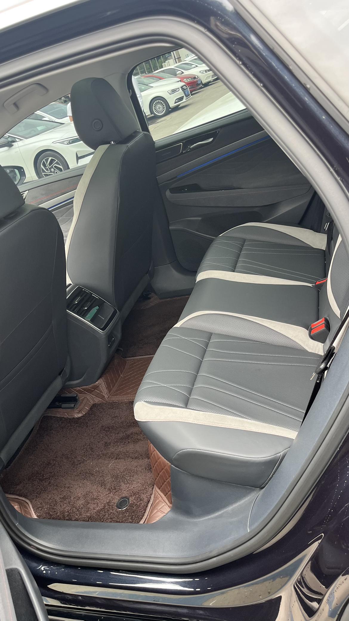 Volkswagen ID.7 2024 thumb 11