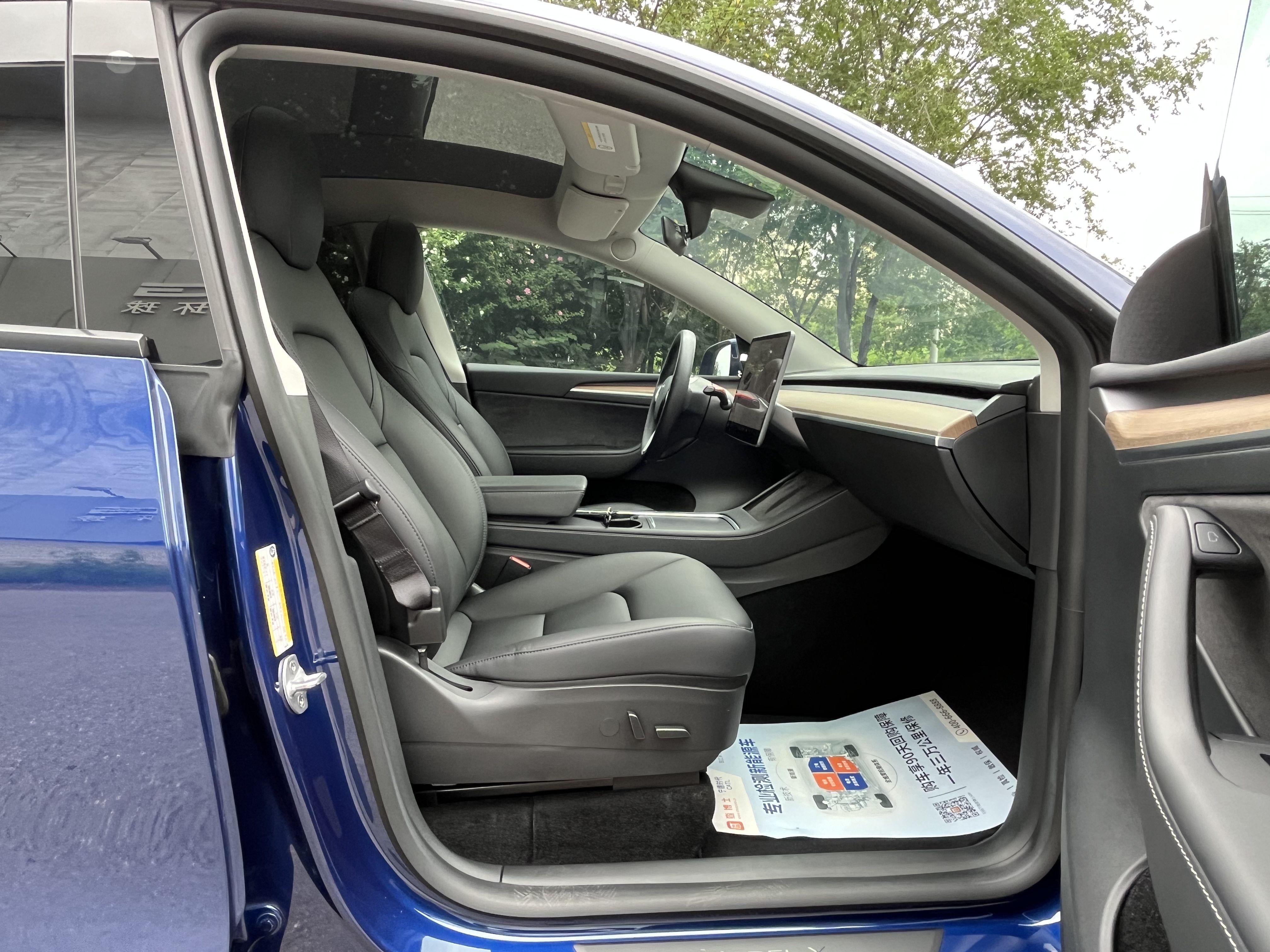 Tesla Model Y 2021 thumb 7