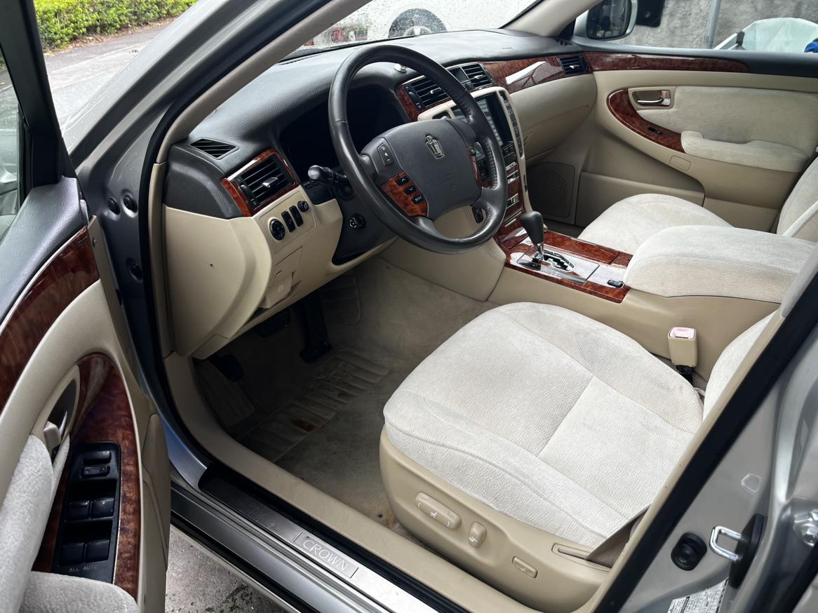 Toyota Crown 2006 thumb 7