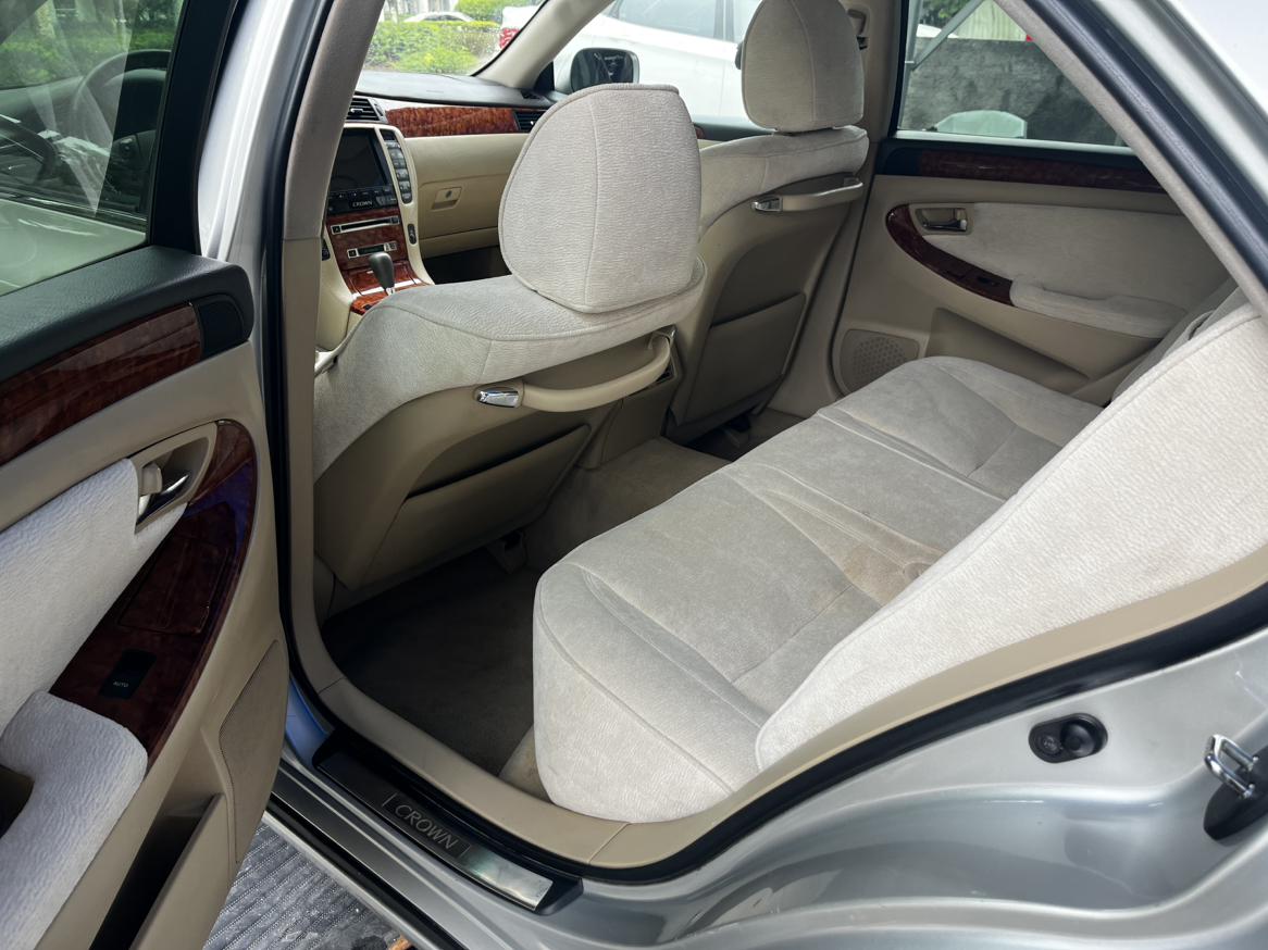 Toyota Crown 2006 thumb 8
