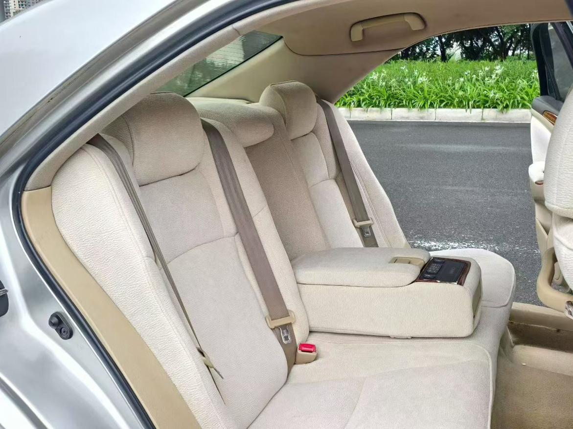 Toyota Crown 2006 thumb 9