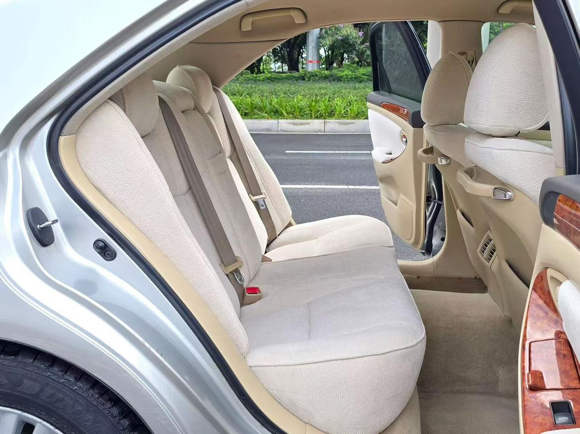 Toyota Crown 2006 thumb 11
