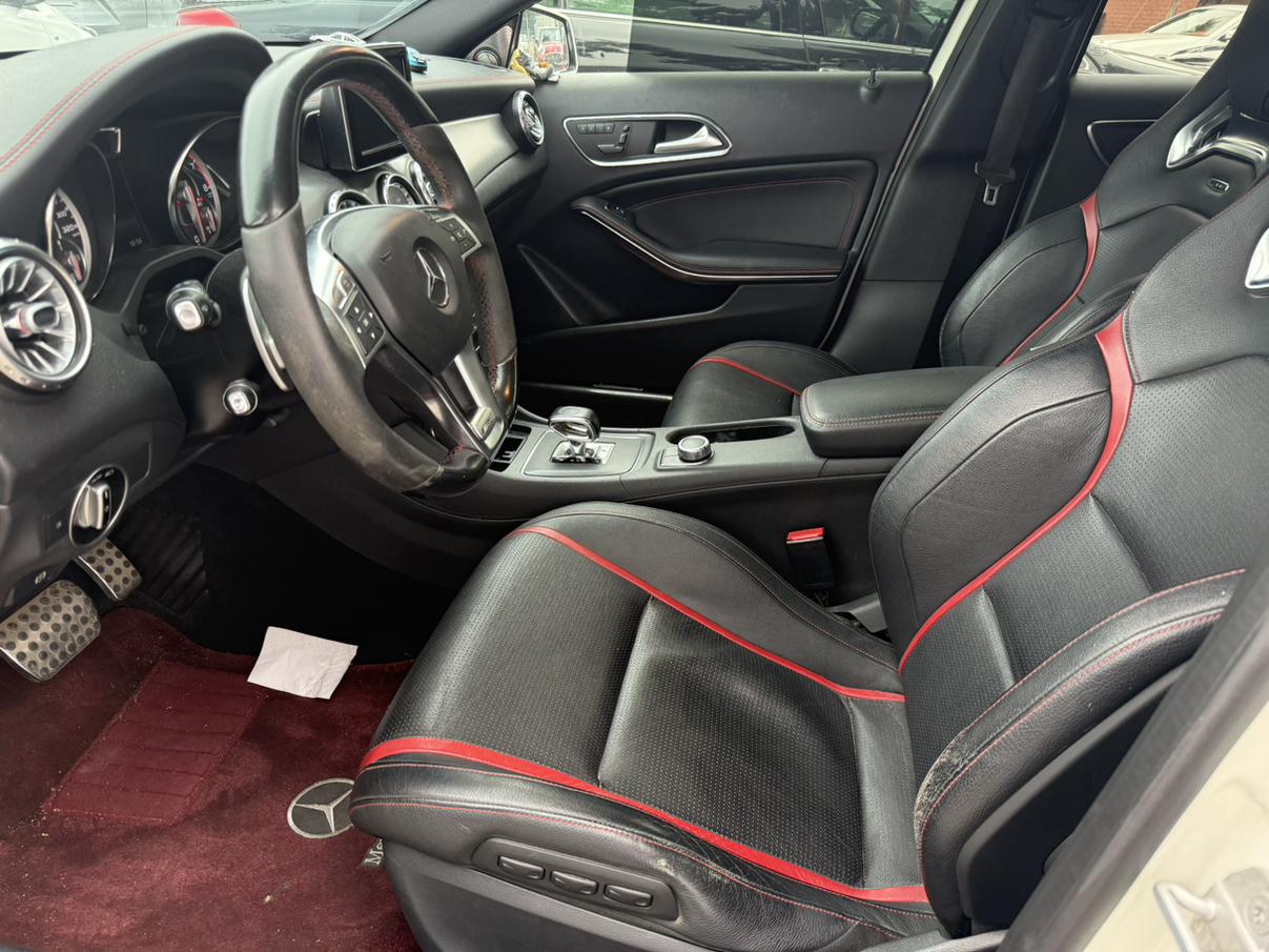 Mercedes-Benz GLA AMG 2015 thumb 10