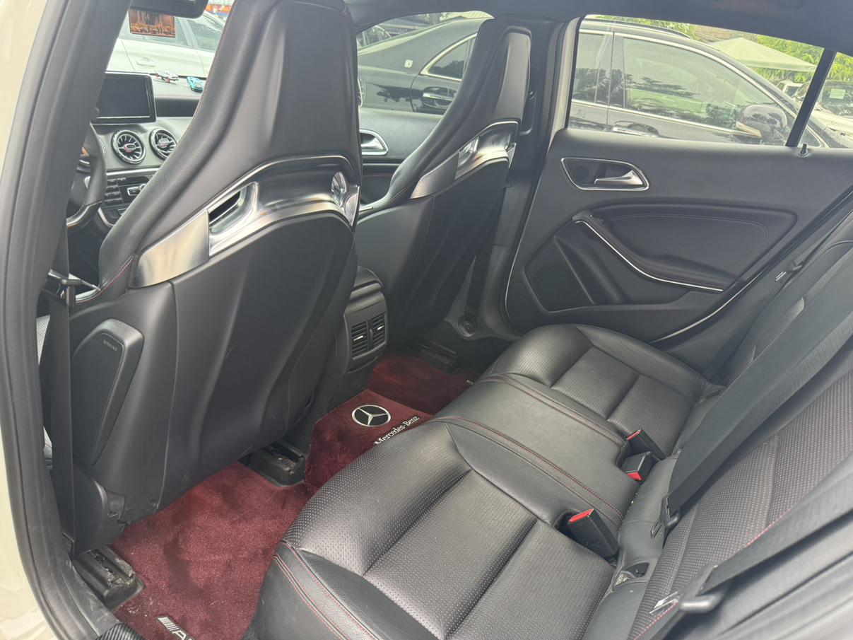 Mercedes-Benz GLA AMG 2015 thumb 11