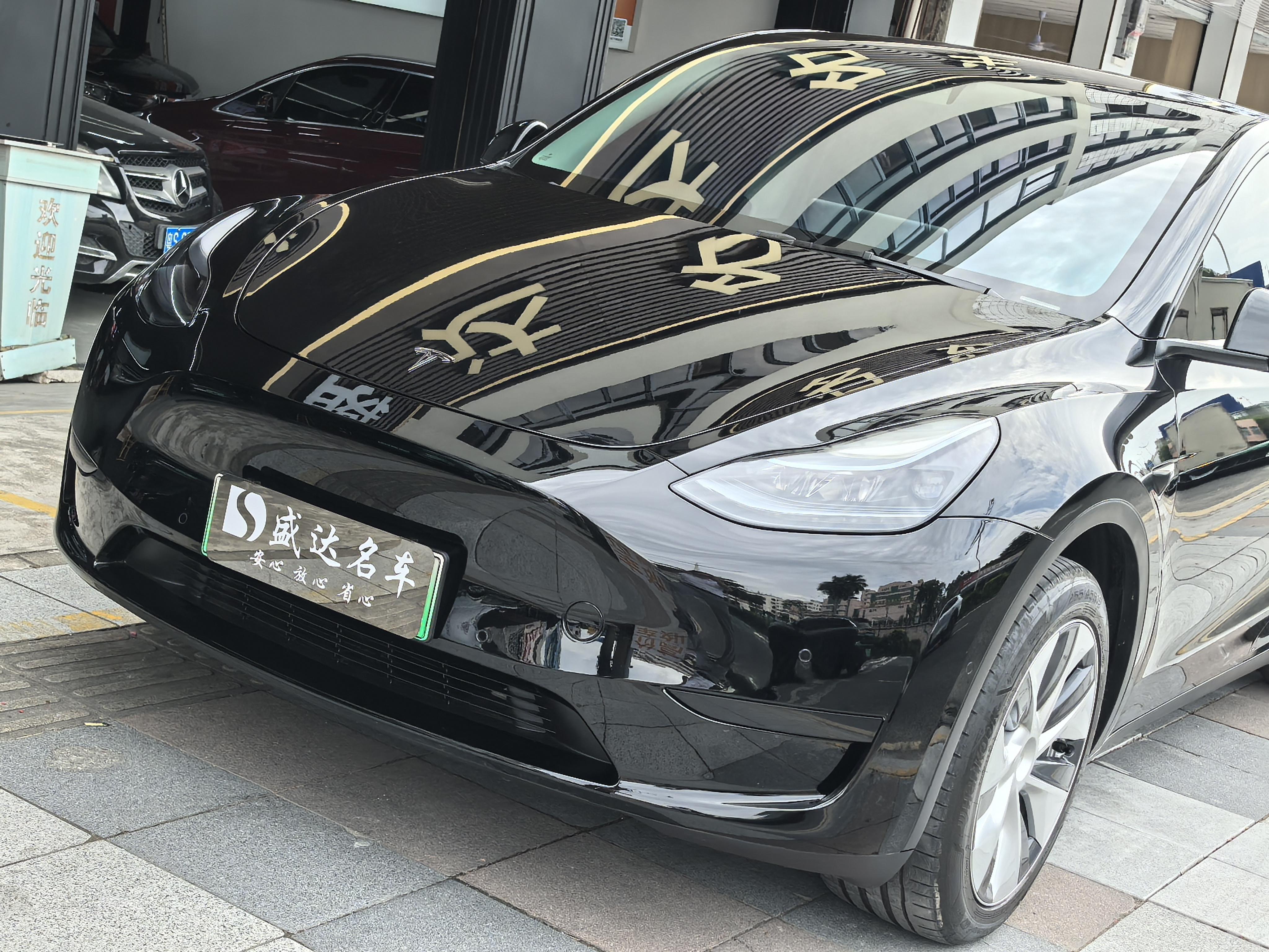 Tesla Model Y 2022 thumb 7