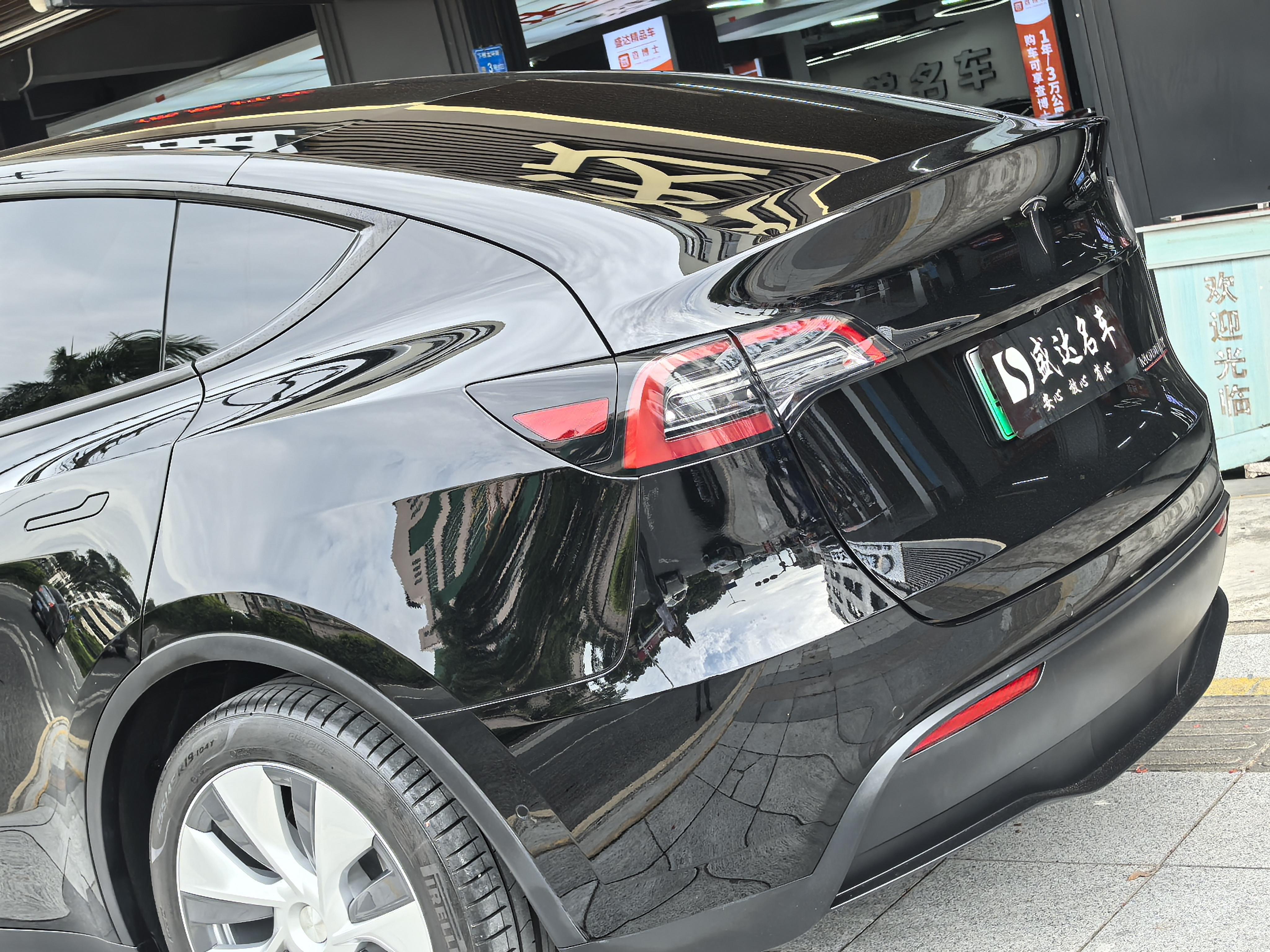 Tesla Model Y 2022 thumb 8