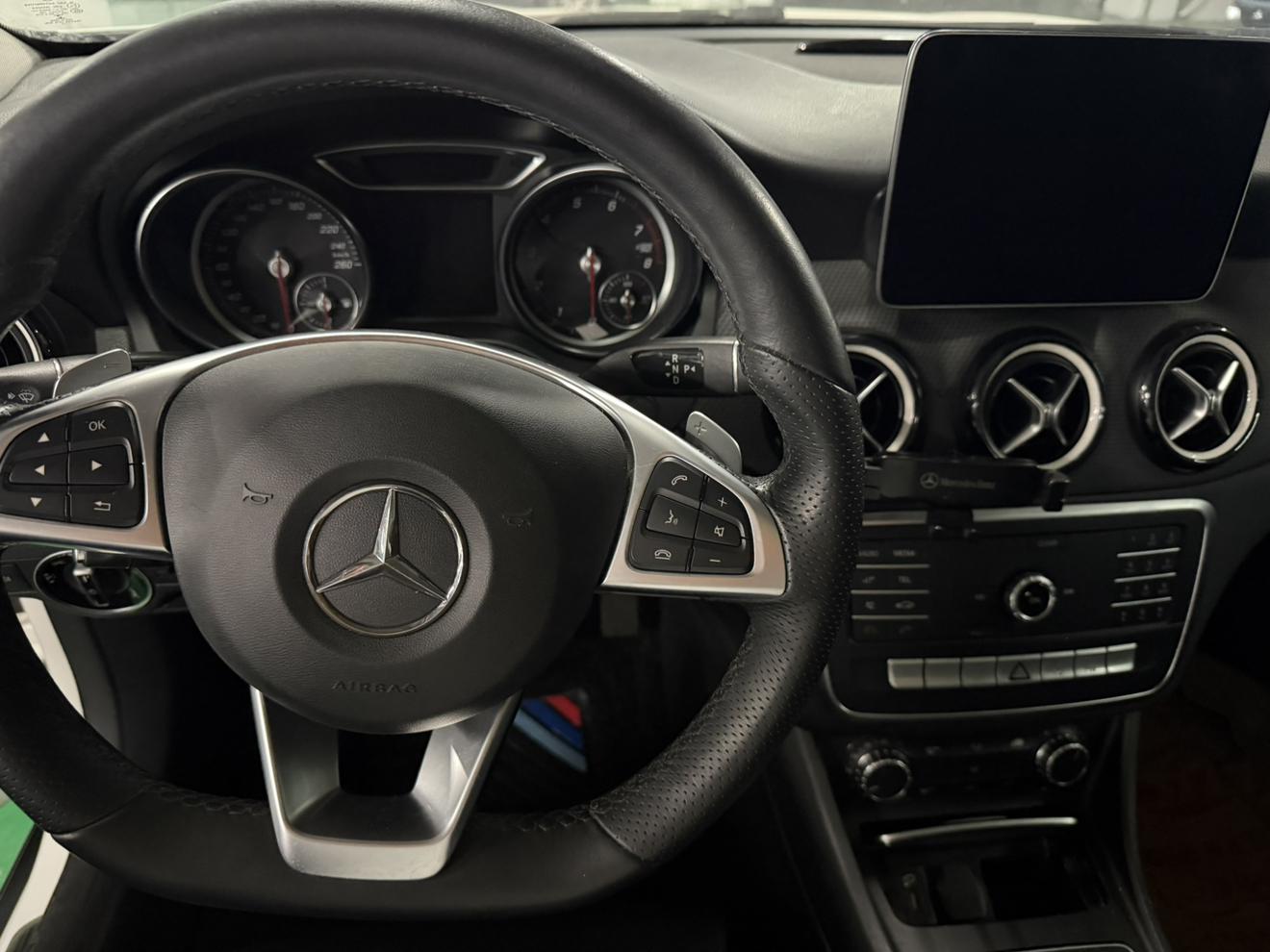 Mercedes-Benz GLA 2019 thumb 7