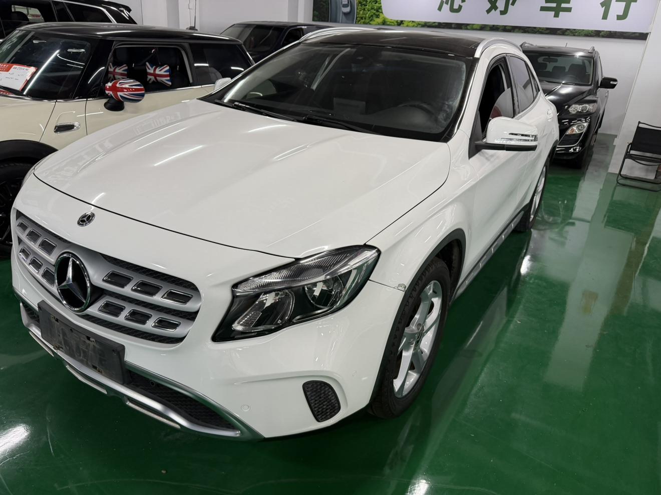 Mercedes-Benz GLA 2019 thumb 11