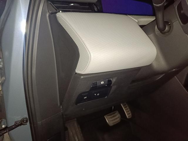 Land Rover Evoque 2020 thumb 12