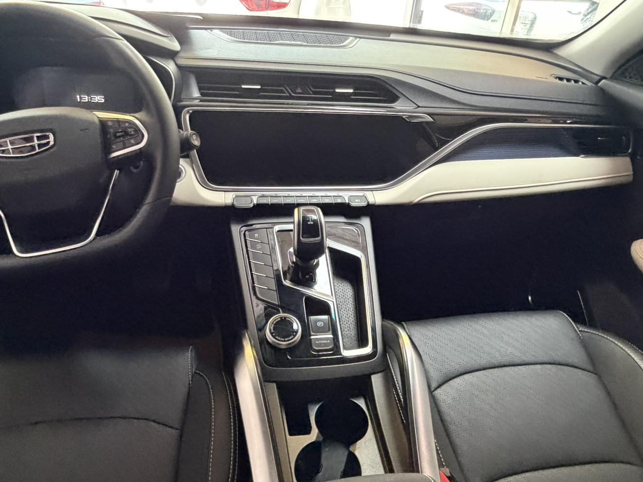 Geely Boyue 2022 thumb 11