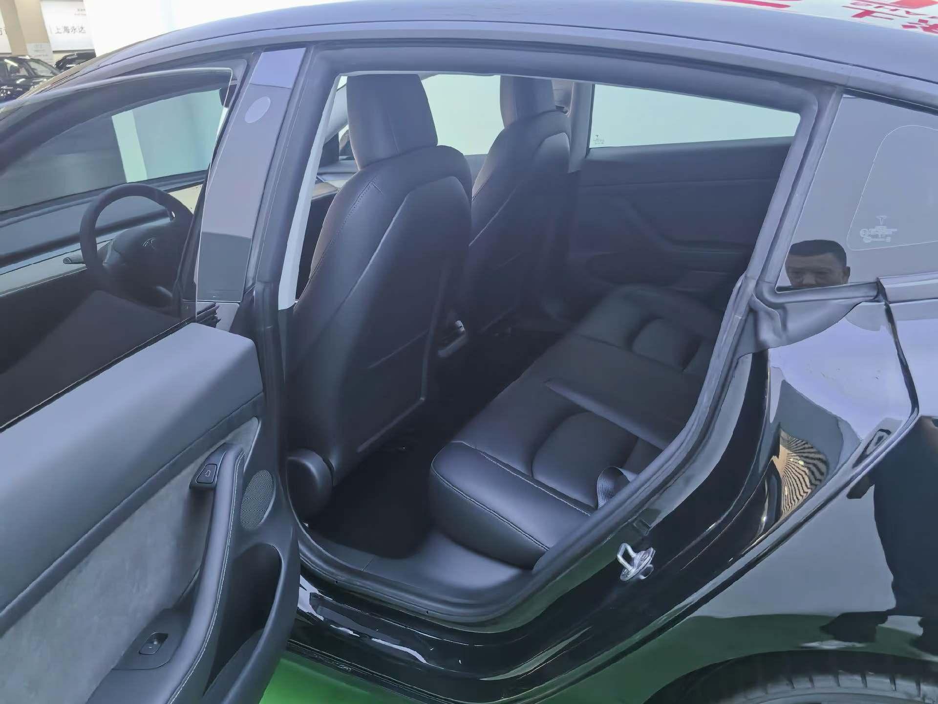 Tesla Model 3 2021 thumb 5