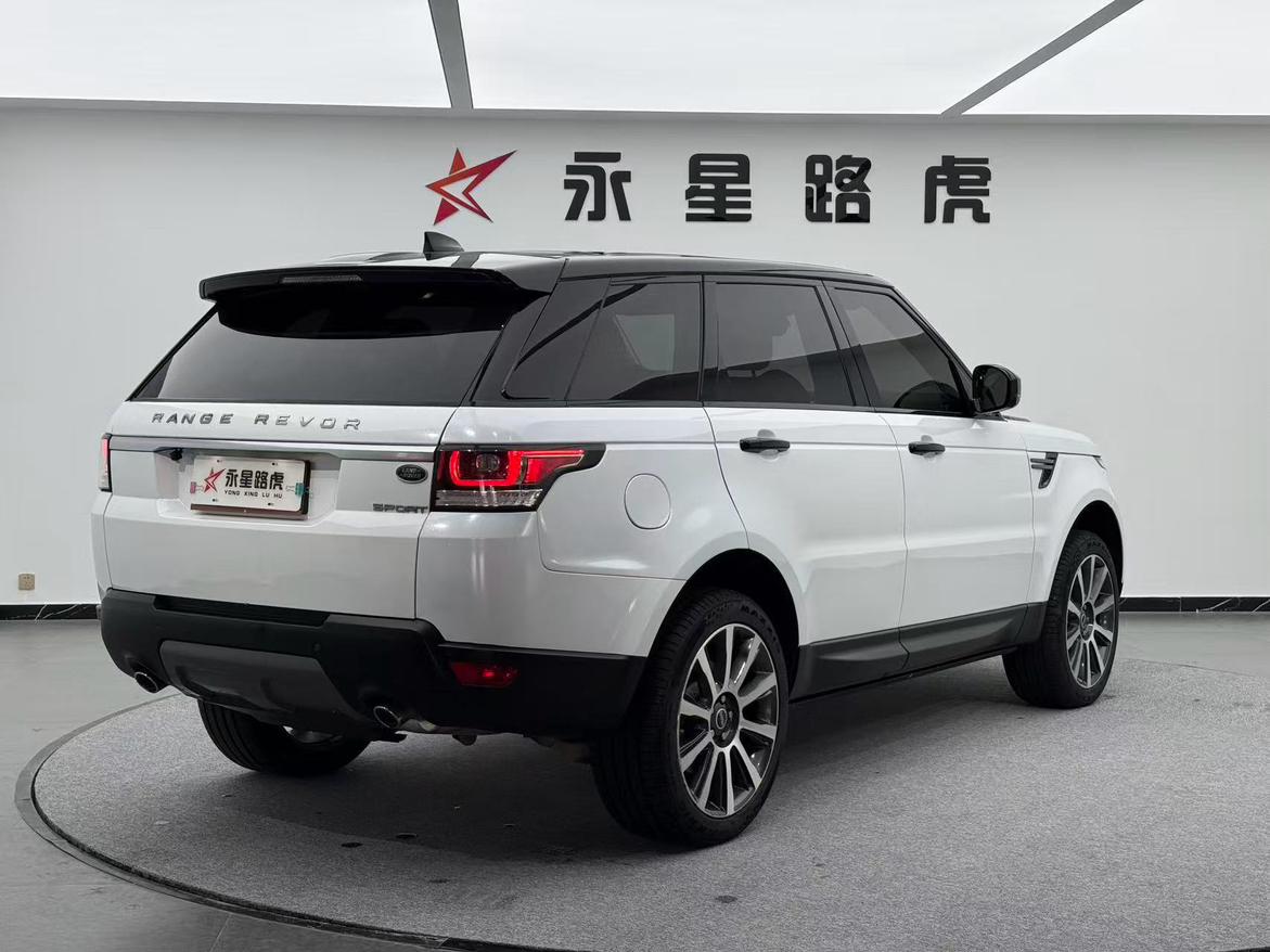 Land Rover Range Rover Sport 2017 thumb 3