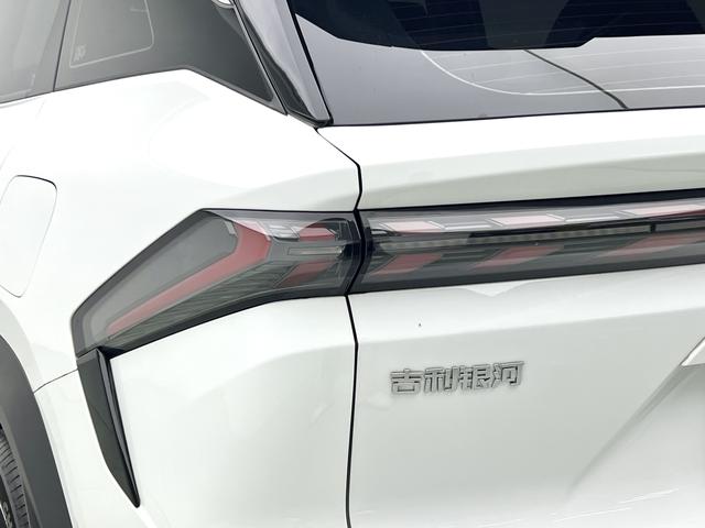 Geely Galaxy L7 2024 thumb 11