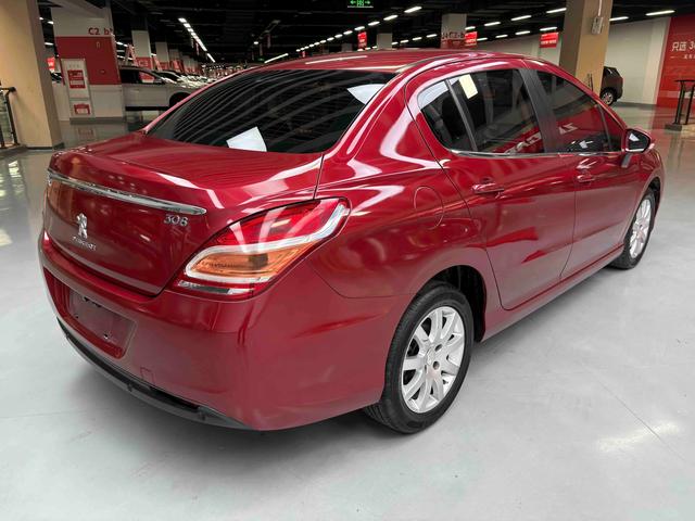 Peugeot 308 2013 thumb 5