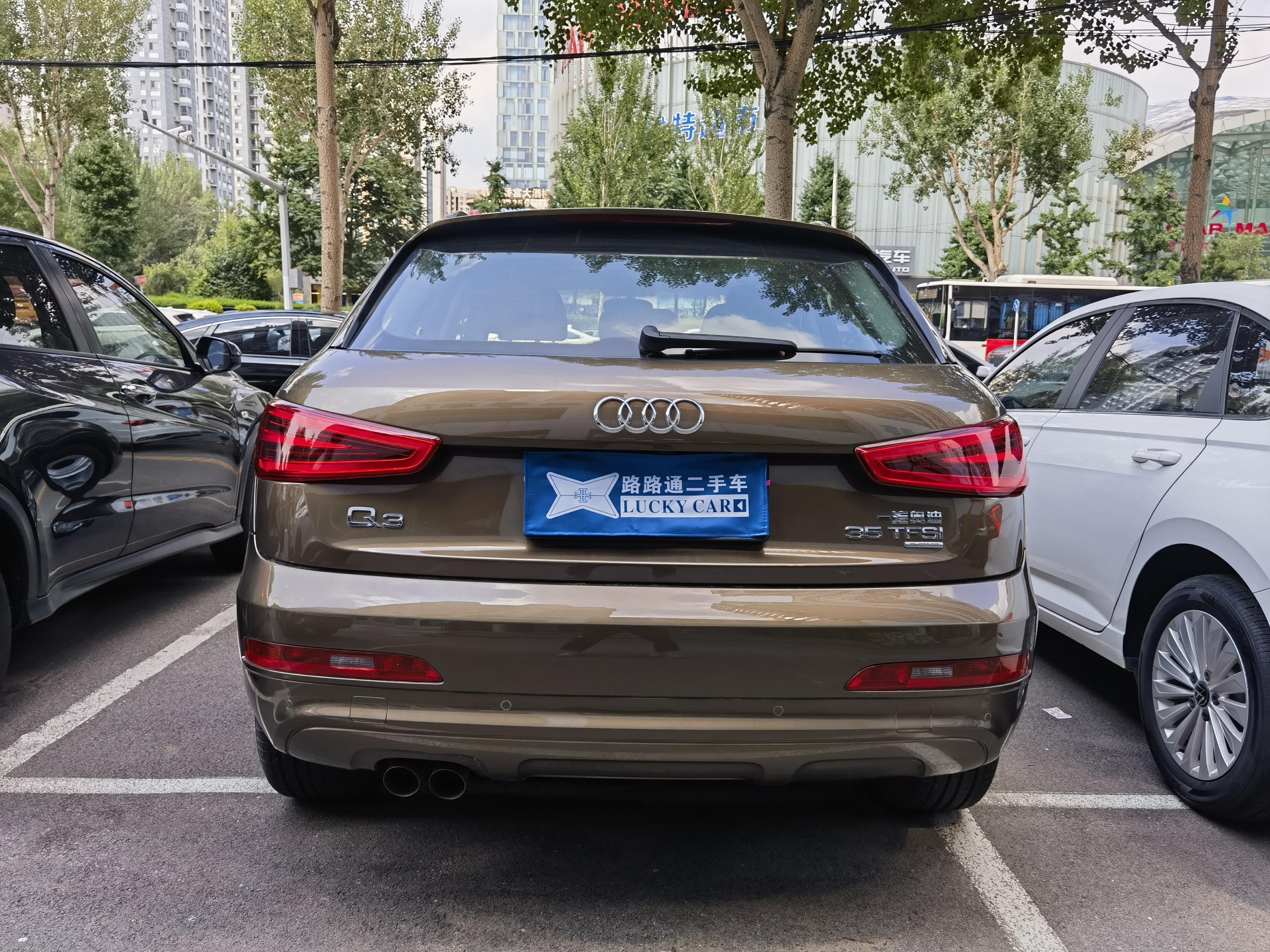 Audi Q3 2015 thumb 3