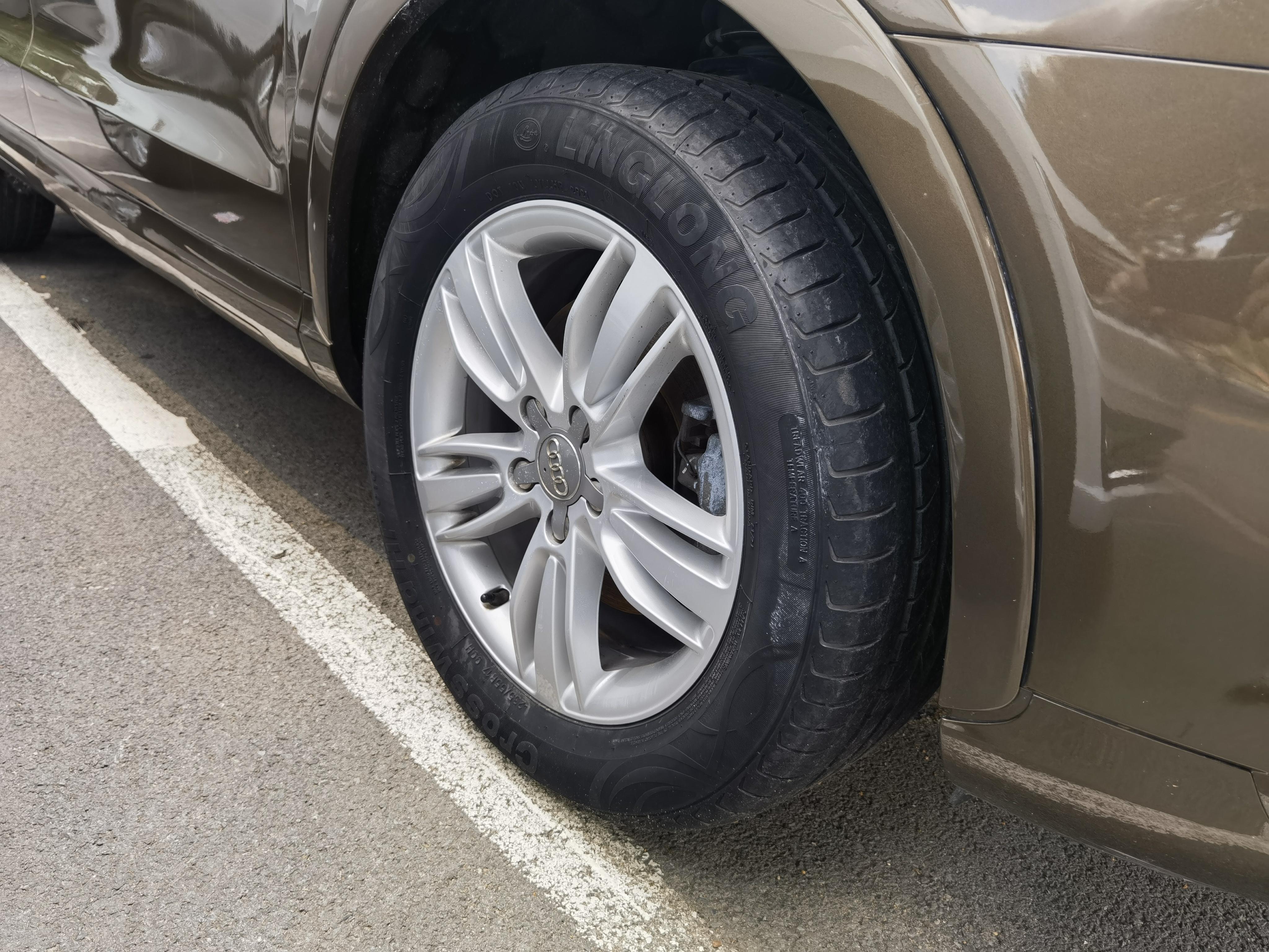 Audi Q3 2015 thumb 8