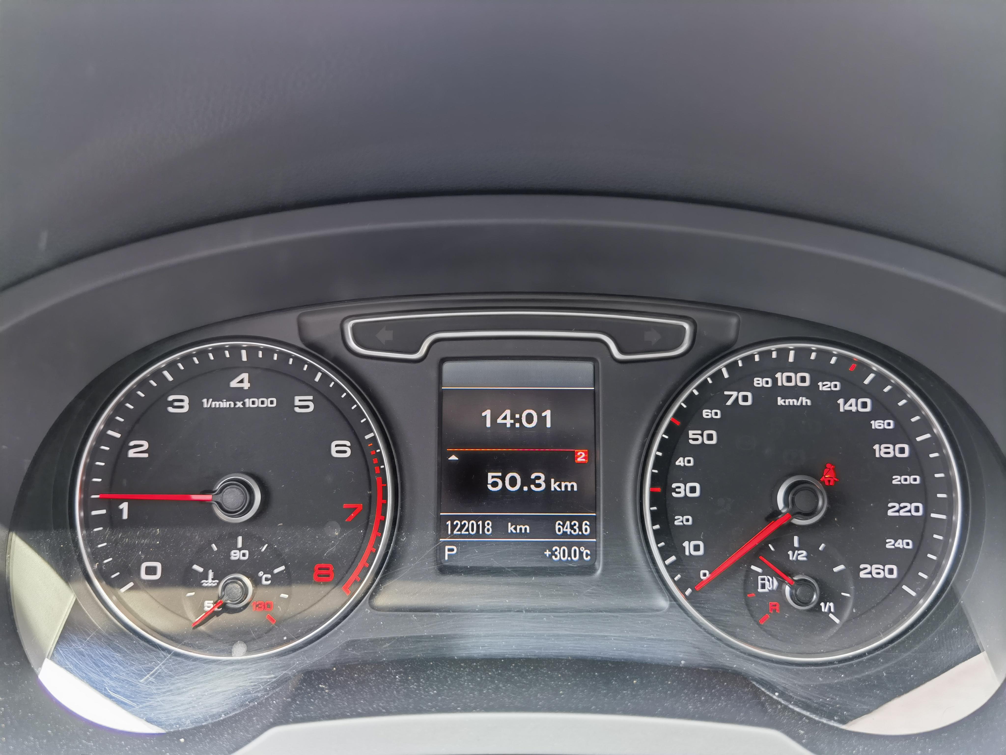 Audi Q3 2015 thumb 11