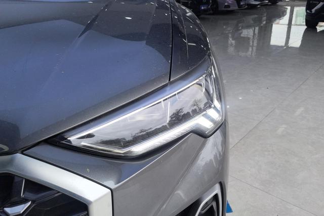 Audi Q3 2022 thumb 6