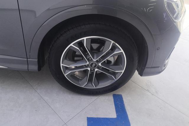 Audi Q3 2022 thumb 7