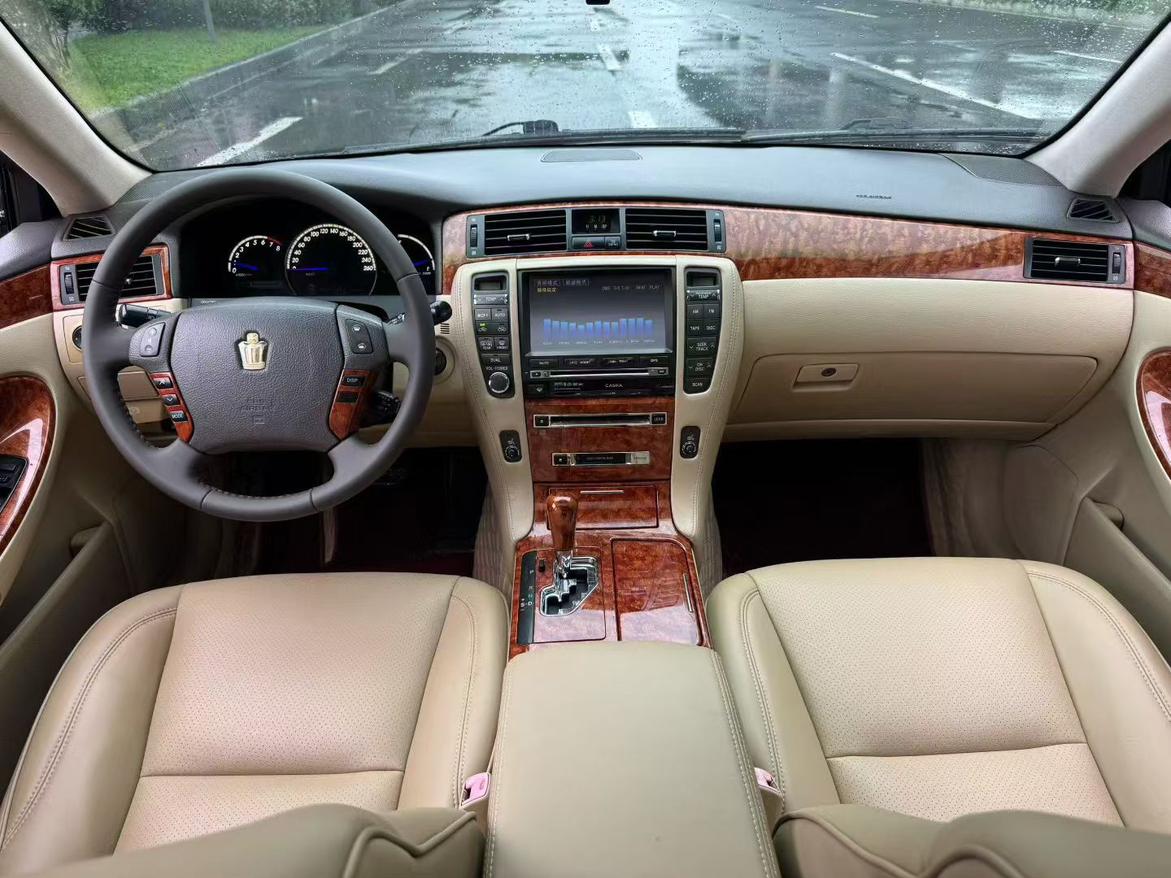 Toyota Crown 2007 thumb 3