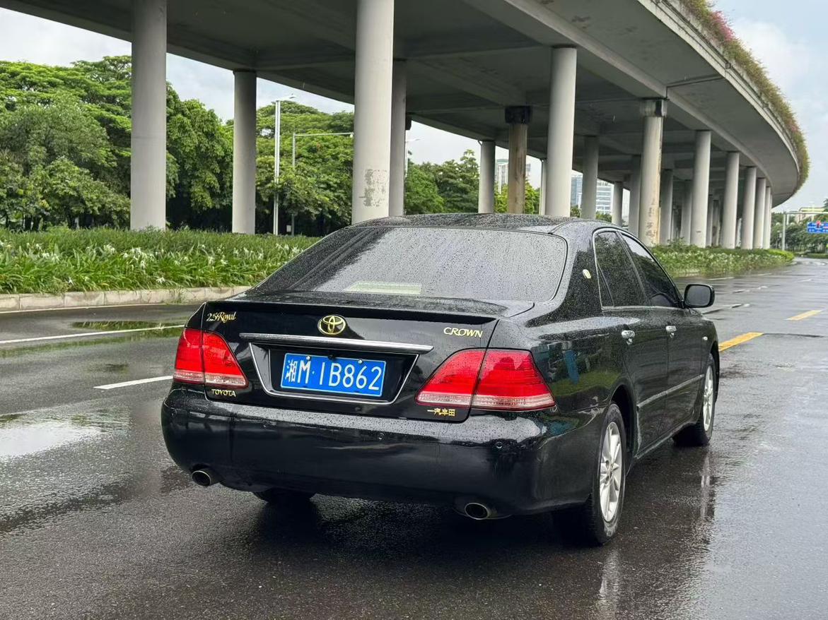 Toyota Crown 2007 thumb 10