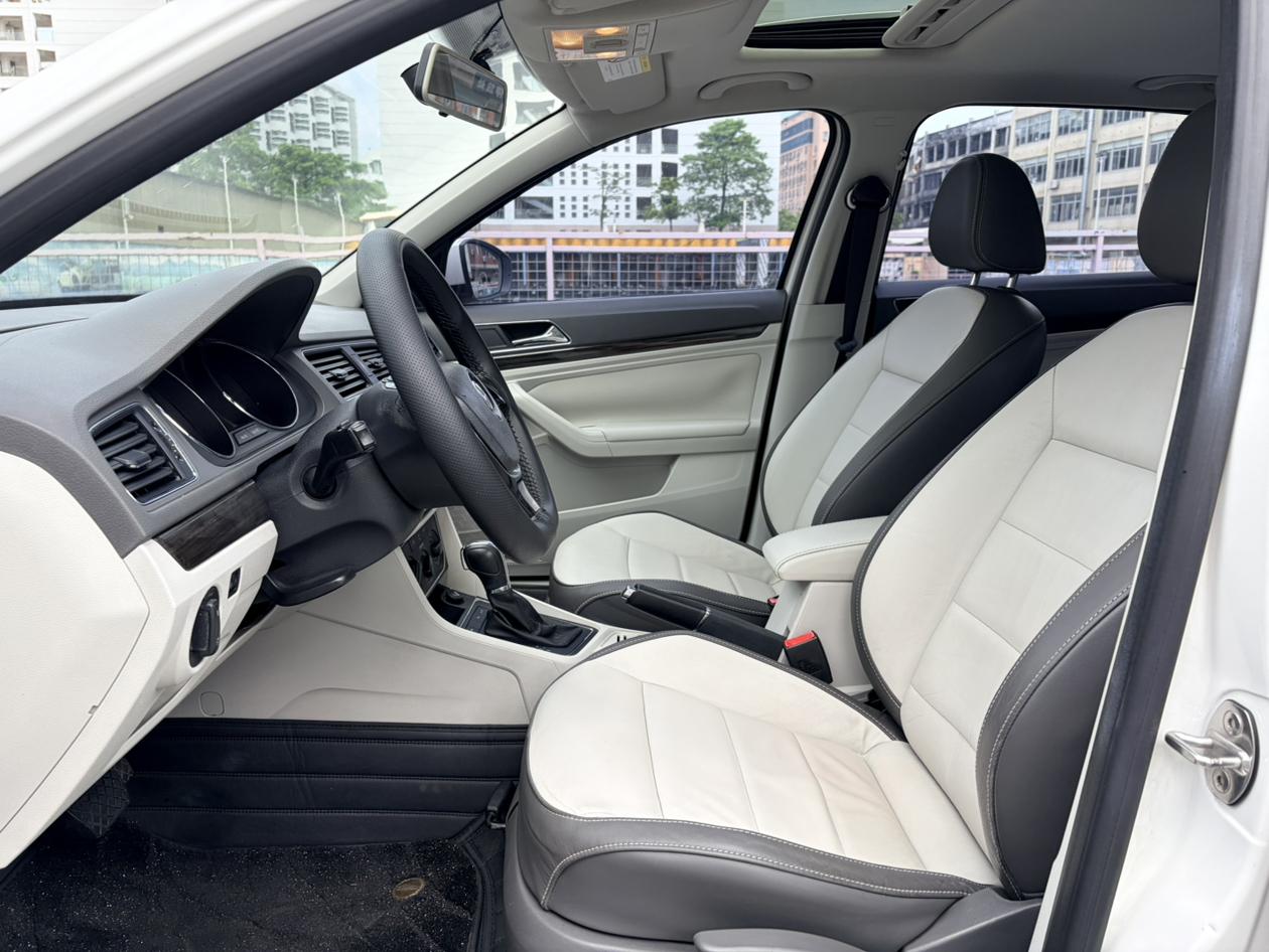 Volkswagen Lavida 2015 thumb 9