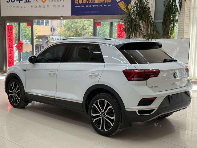 Volkswagen T-Roc 2022 thumb 2