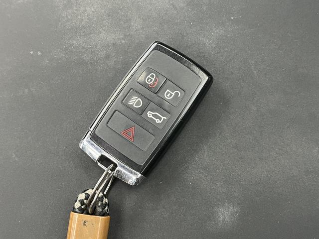 Land Rover Discovery Sport 2020 thumb 9