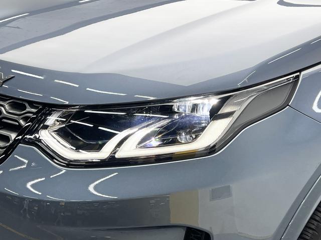 Land Rover Discovery Sport 2020 thumb 10