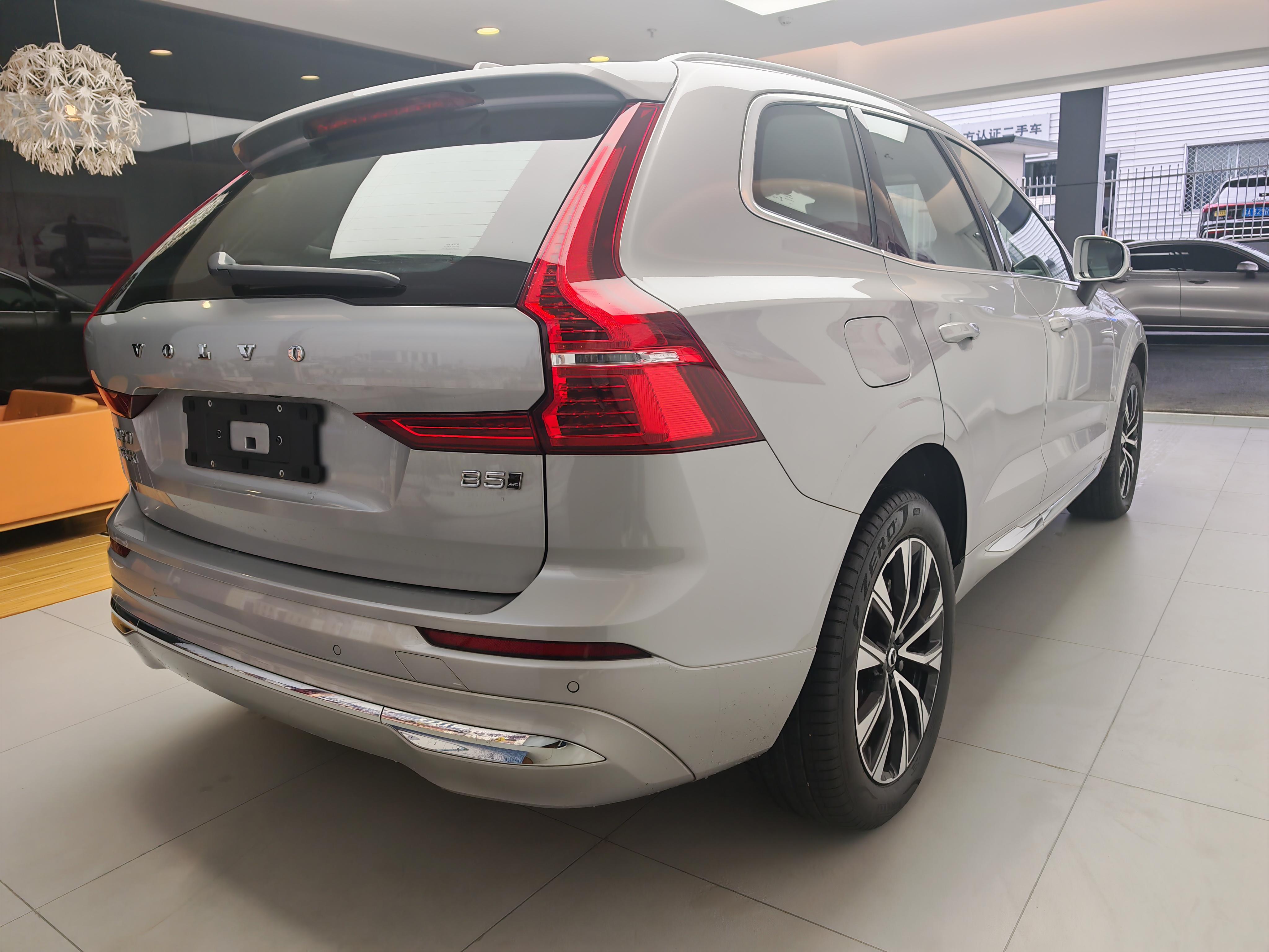 Volvo XC60 2025 thumb 4