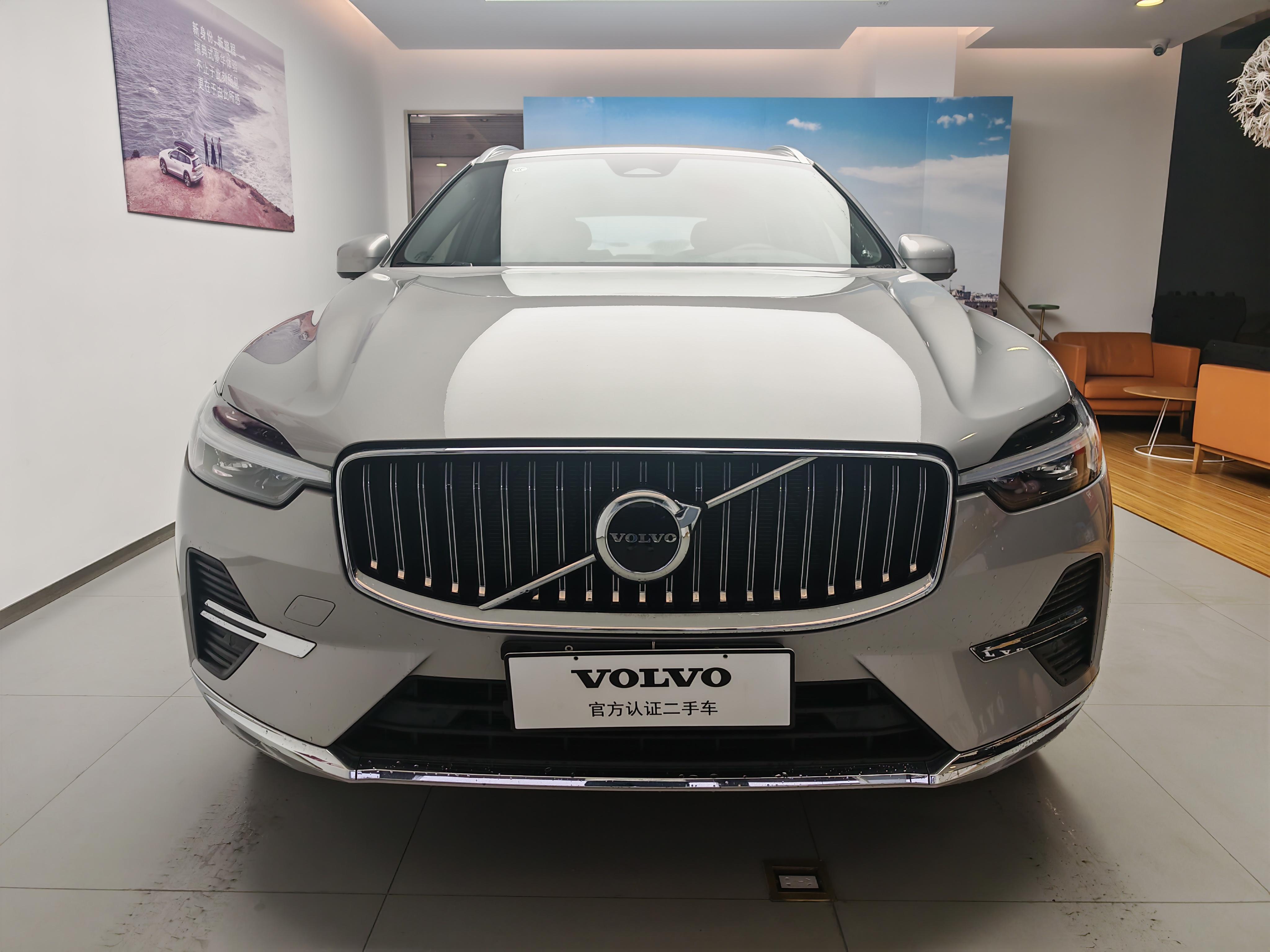 Volvo XC60 2025 thumb 10