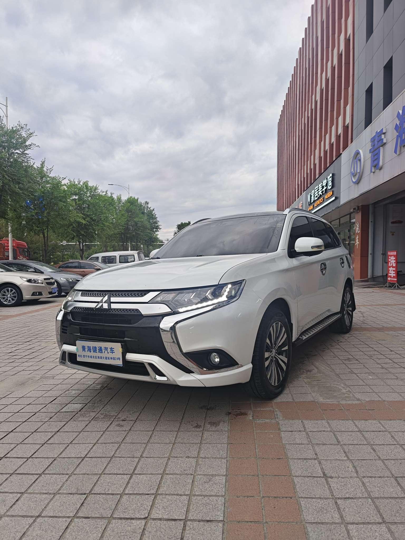 Mitsubishi Outlander 2019 thumb 8