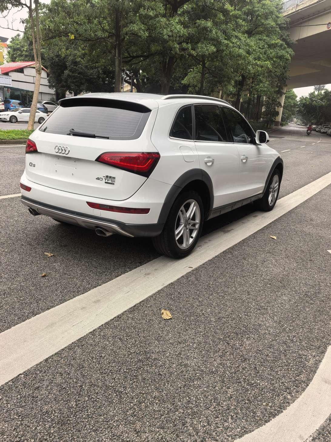 Audi Q5 2018 thumb 4