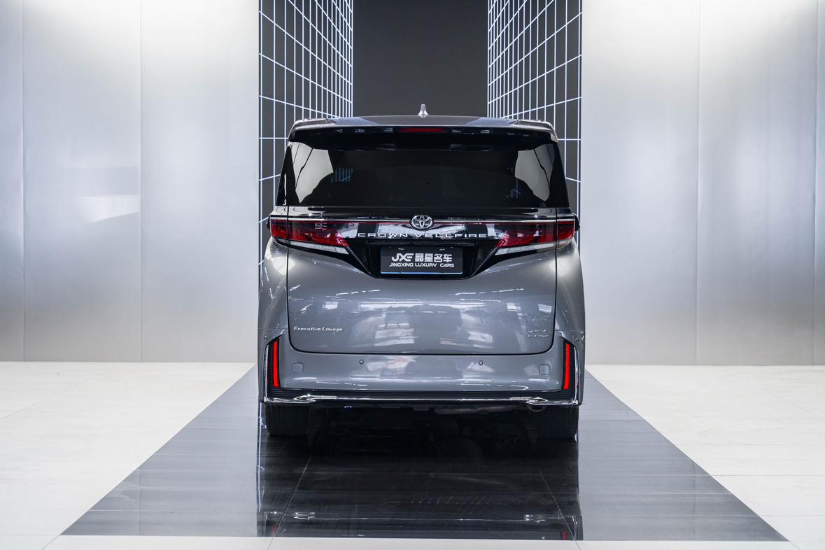 Toyota Vellfire 2025 thumb 4