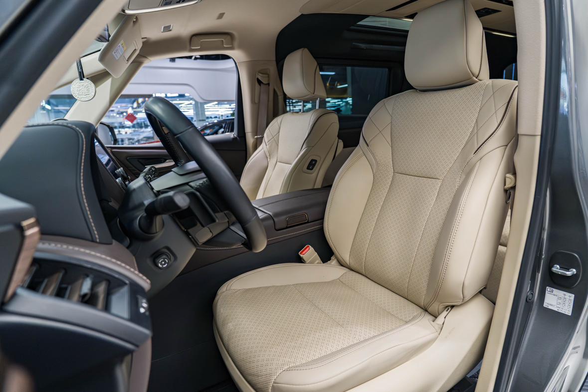 Toyota Vellfire 2025 thumb 9