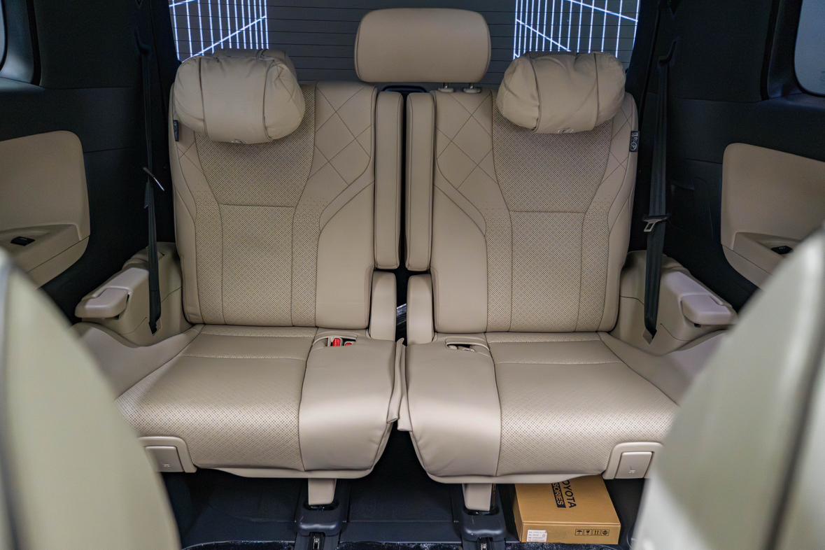 Toyota Vellfire 2025 thumb 12
