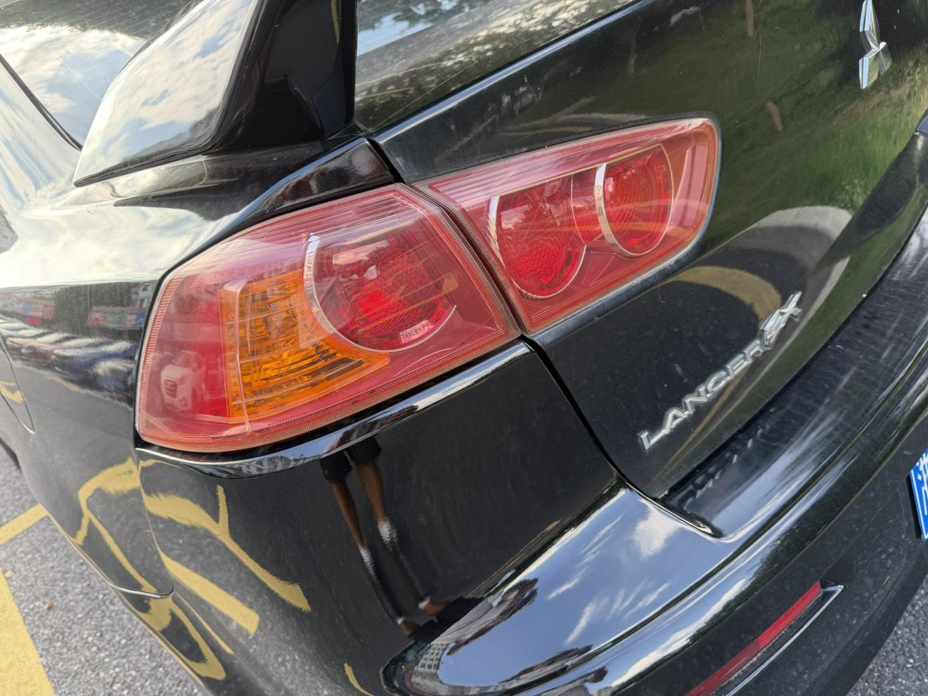 Mitsubishi Yi Shen 2011 thumb 5