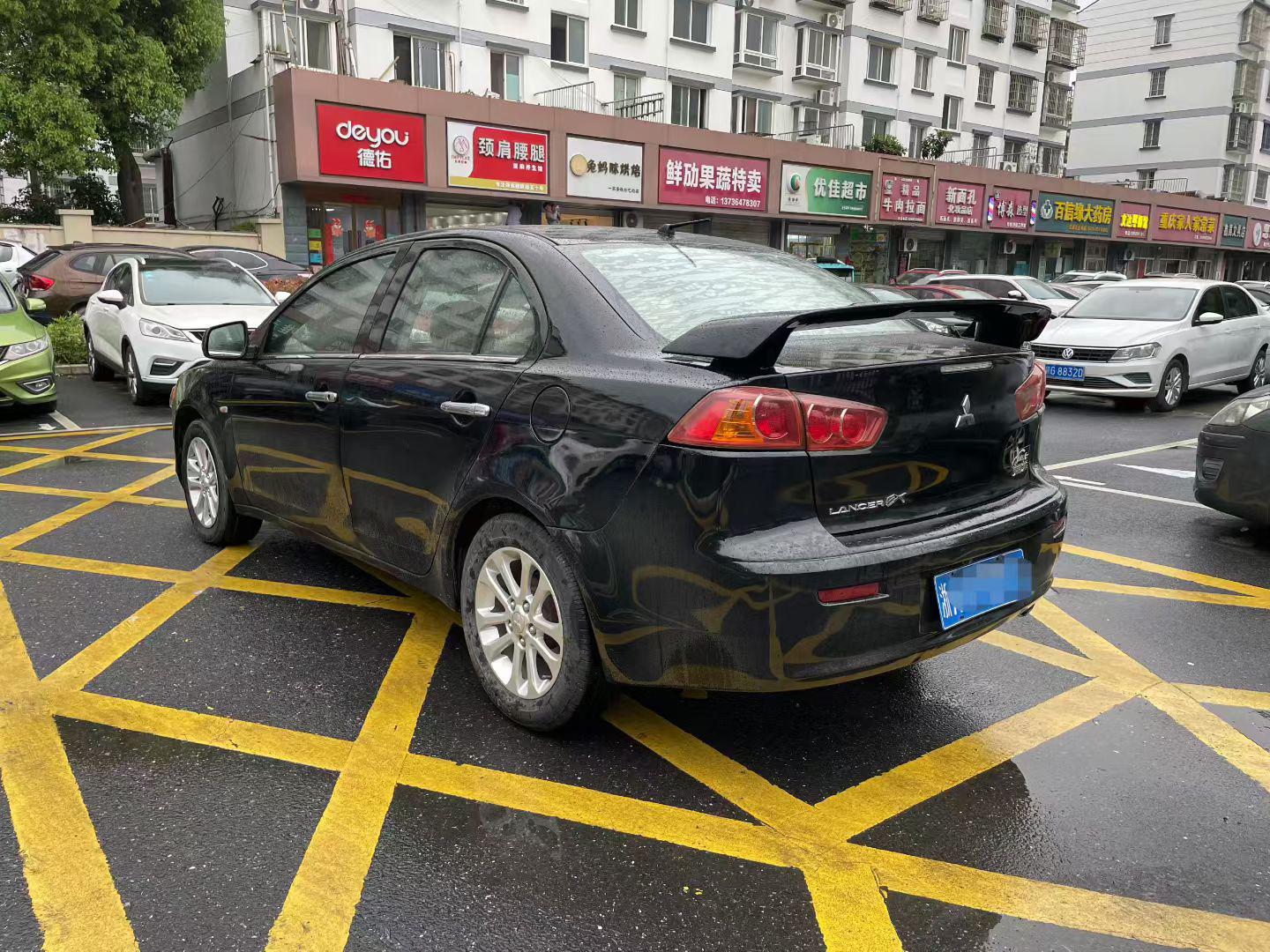Mitsubishi Yi Shen 2011 thumb 11