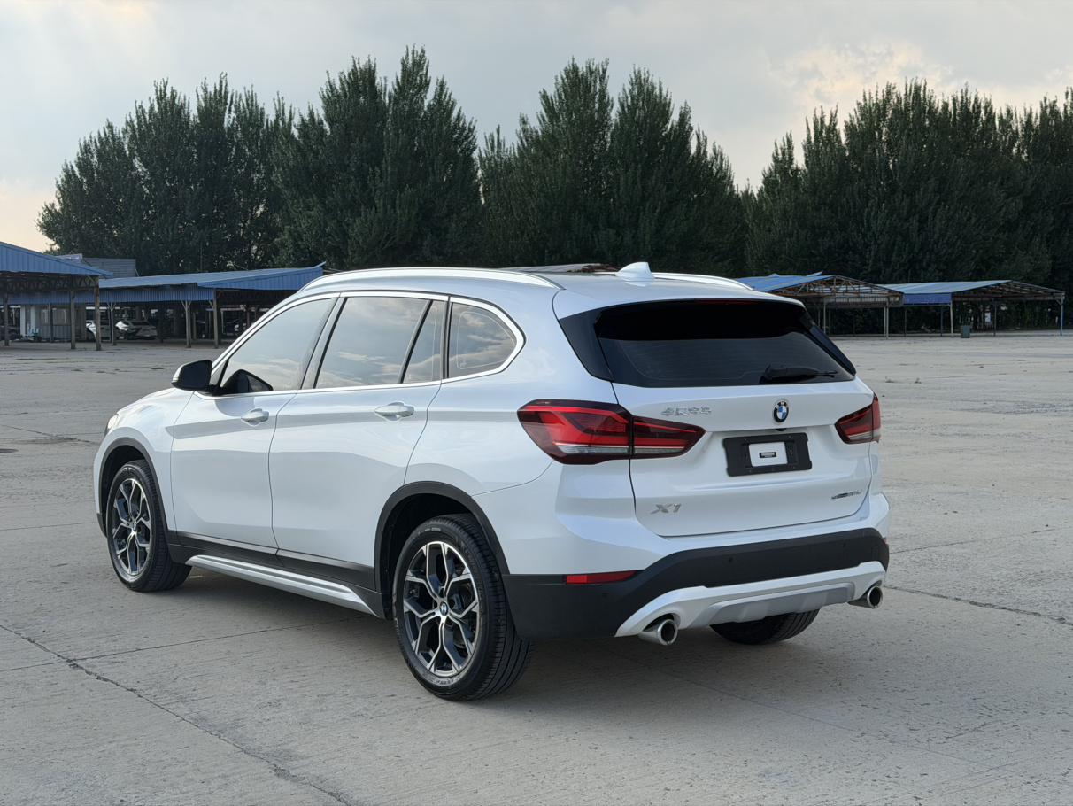 BMW X1 2022 thumb 2