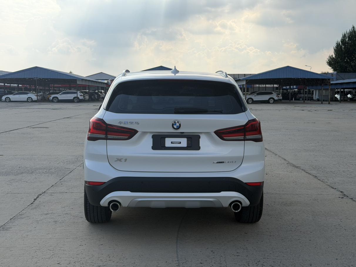 BMW X1 2022 thumb 3