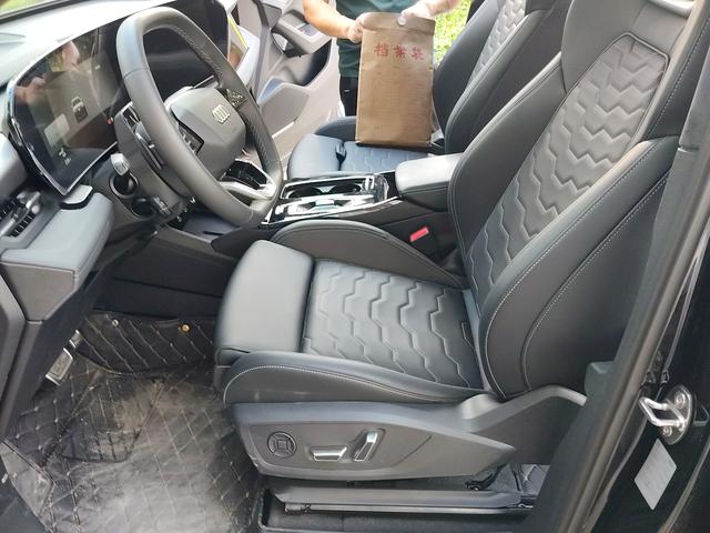 Audi Q6L e-tron 2026 thumb 5