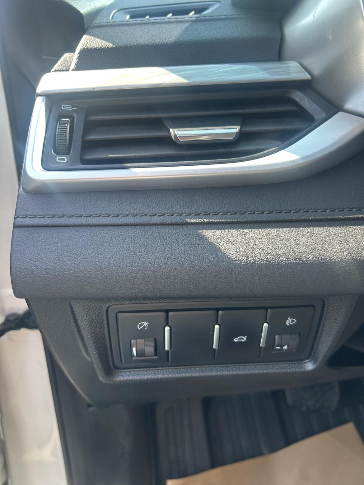 Geely Emgrand 2019 thumb 6