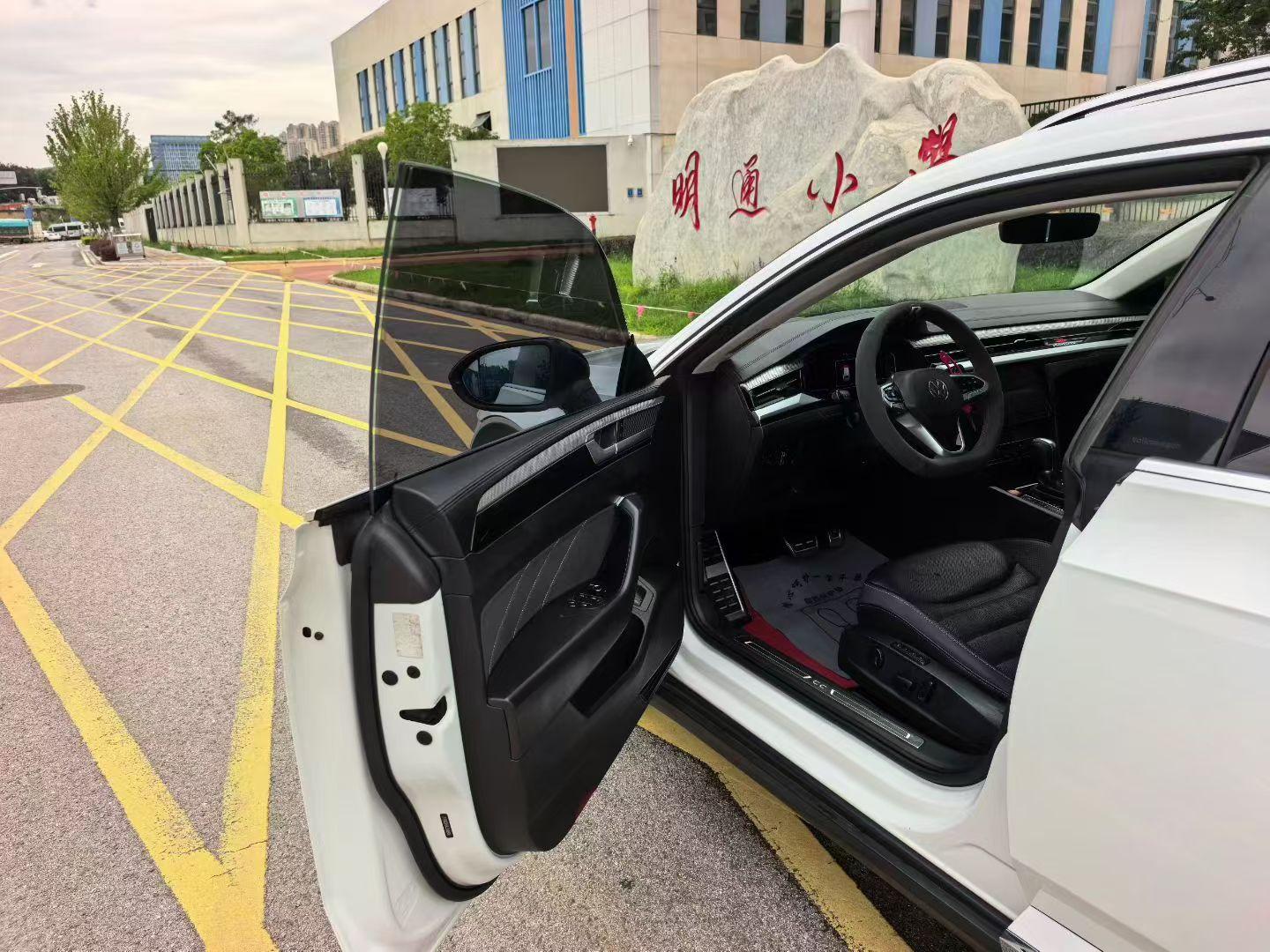 Volkswagen Arteon 2021 thumb 8