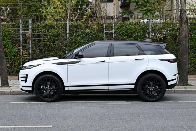Land Rover Evoque 2020 thumb 2