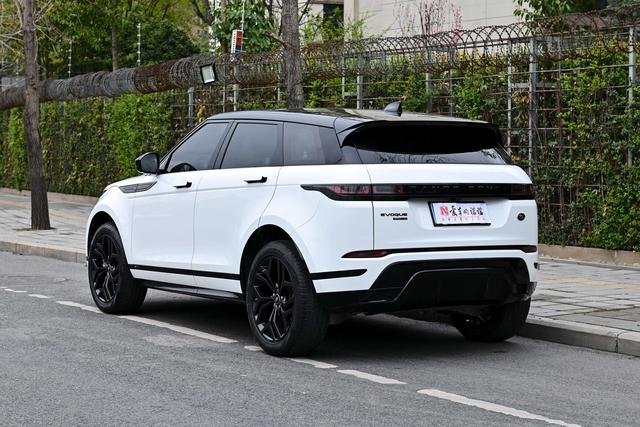 Land Rover Evoque 2020 thumb 3