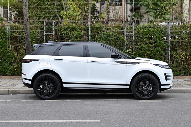 Land Rover Evoque 2020 thumb 6