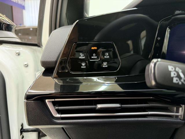 Volkswagen Golf Sportsvan 2023 thumb 5