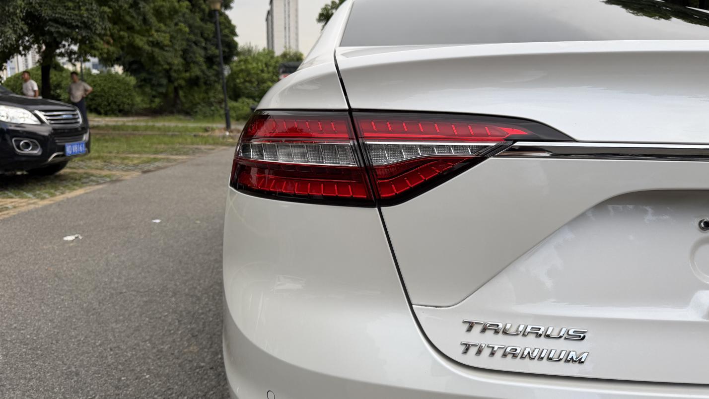 Ford Taurus 2019 thumb 5