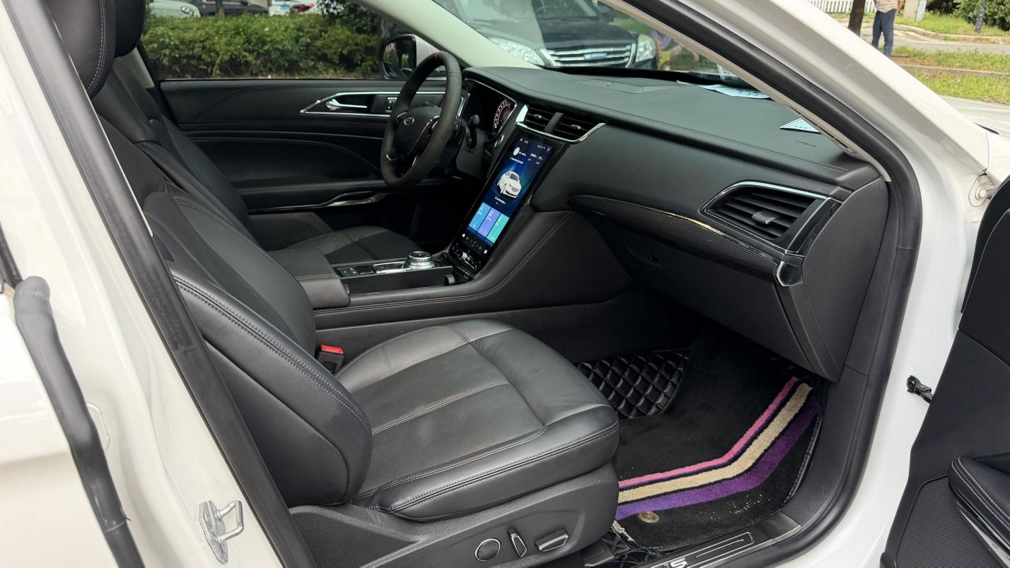 Ford Taurus 2019 thumb 9