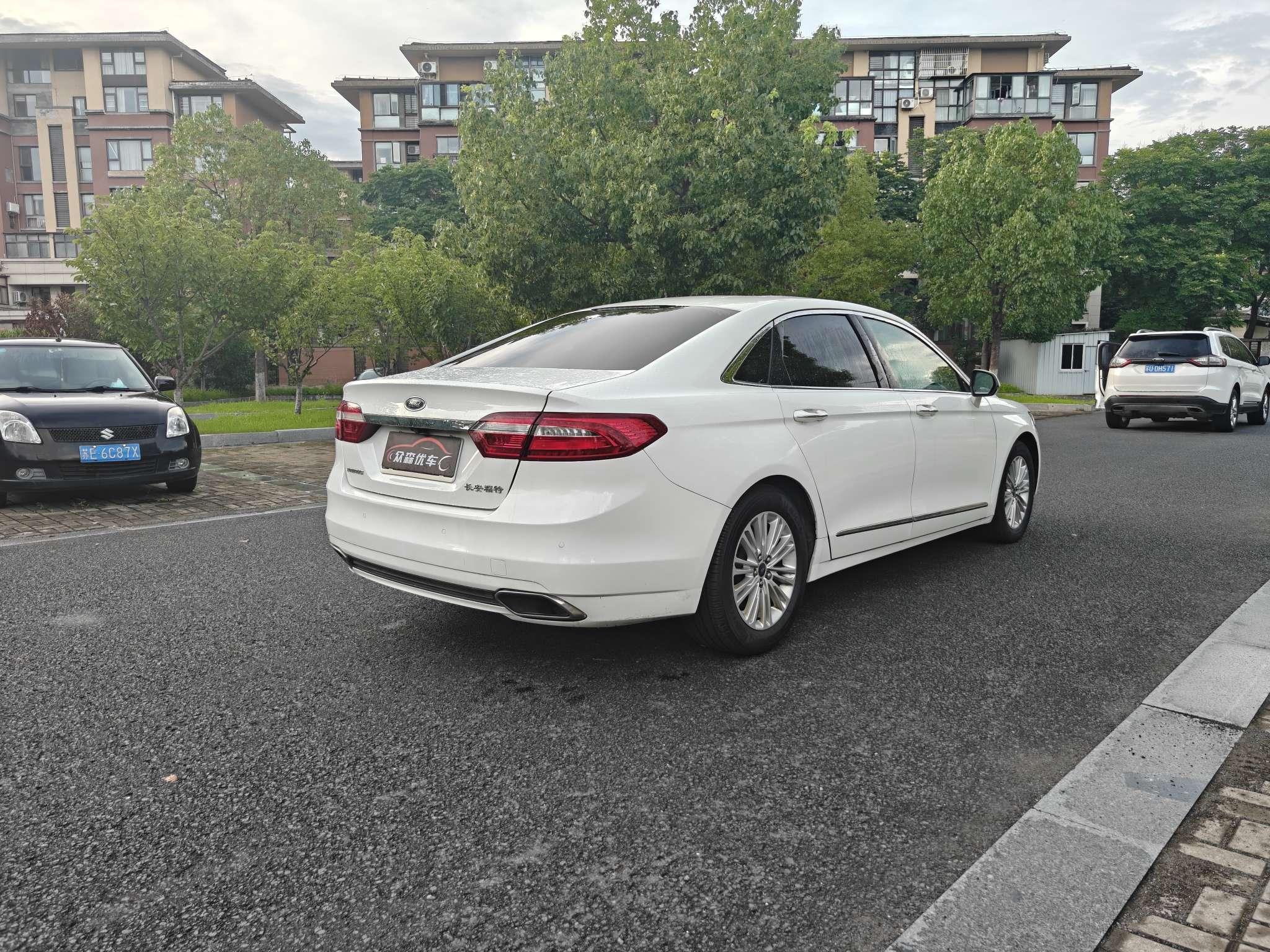 Ford Taurus 2015 thumb 4
